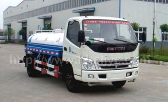 福田奥铃洒水车