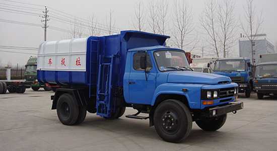 东风尖头挂桶式垃圾车