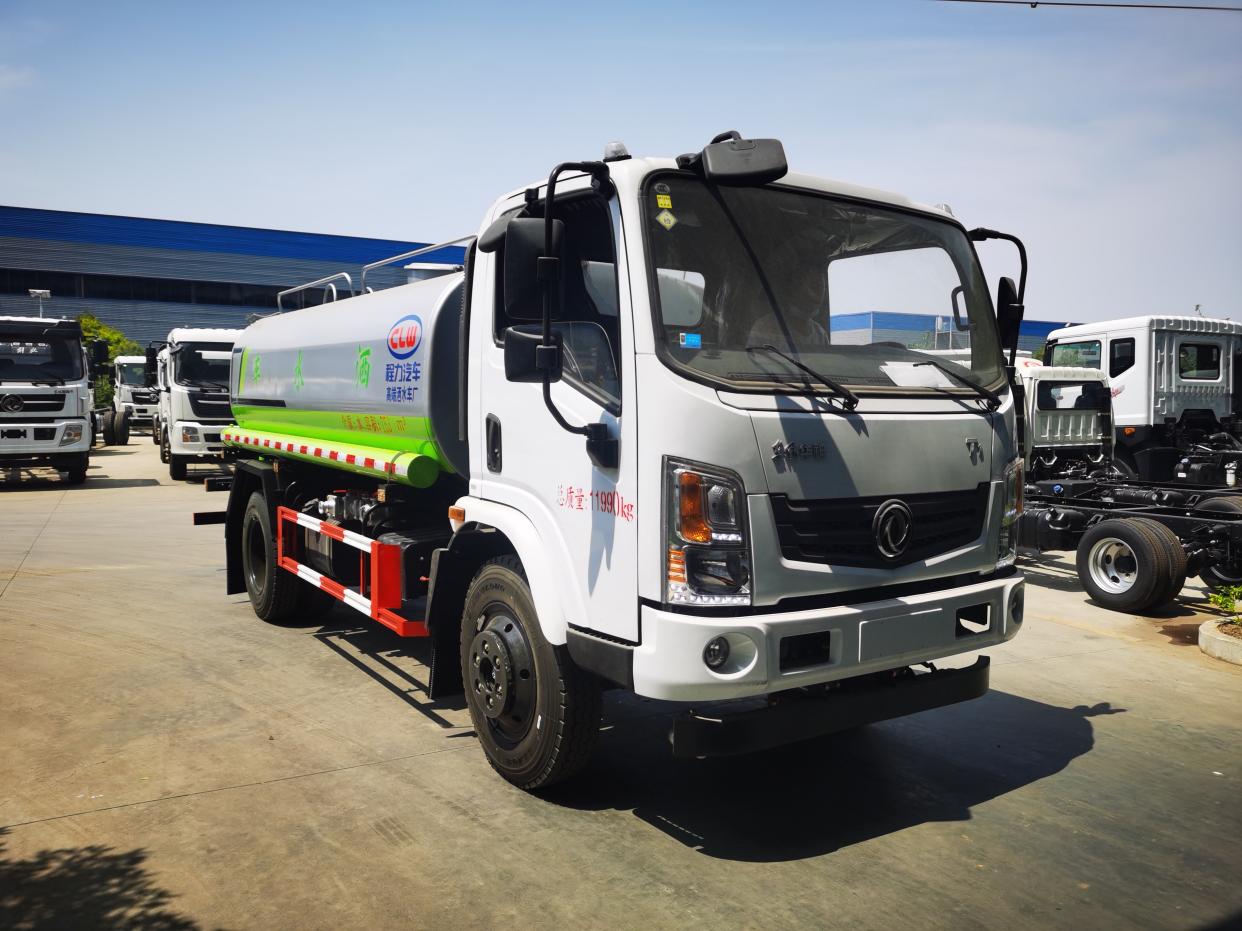 CLW5120GSSE6型东风华神洒水车