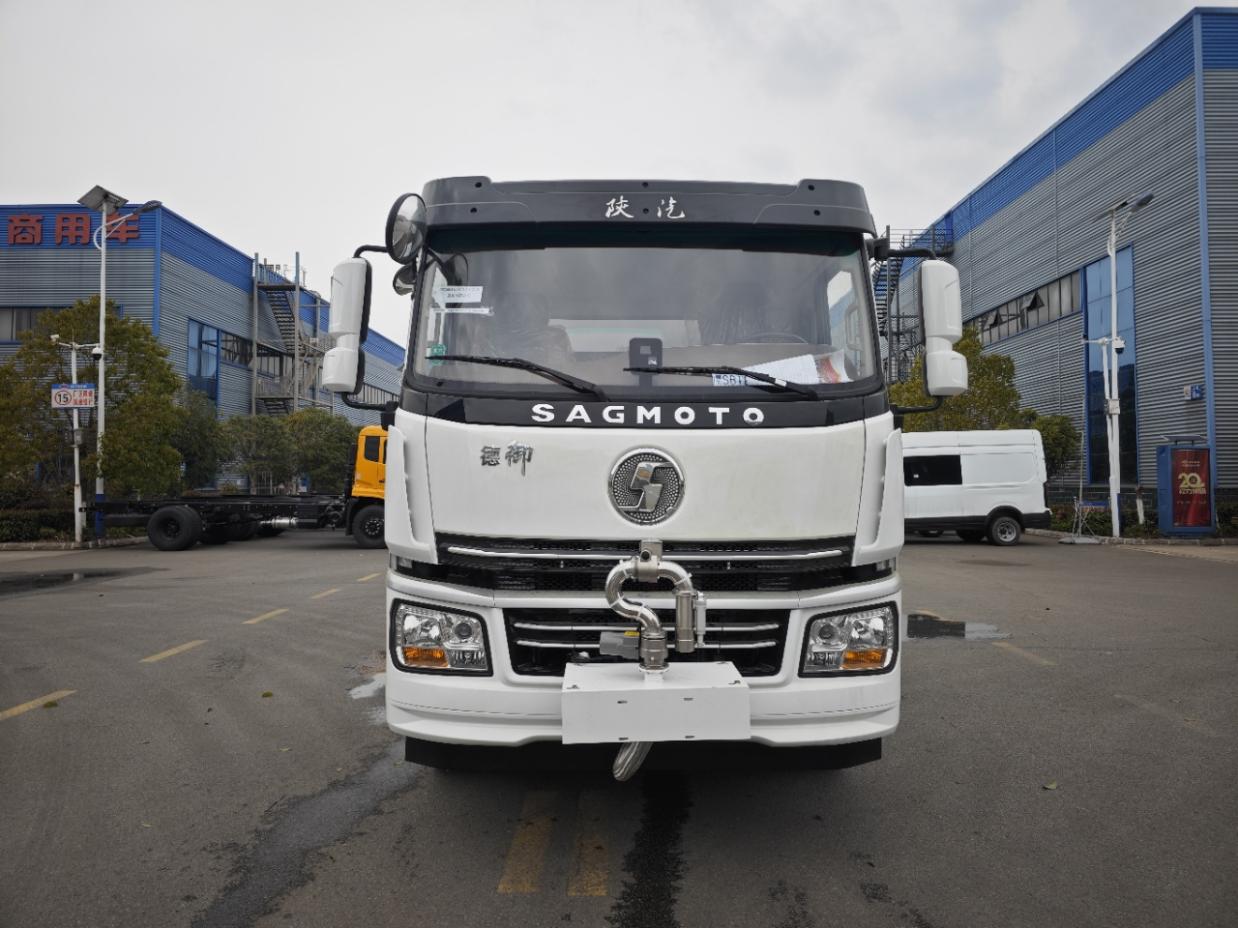 CL5251TDY6AQC型17.97方多功能抑尘车