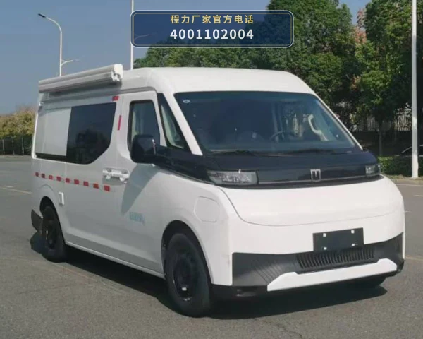 CL5040TSYBEV型程力牌纯电动宿营车整车图