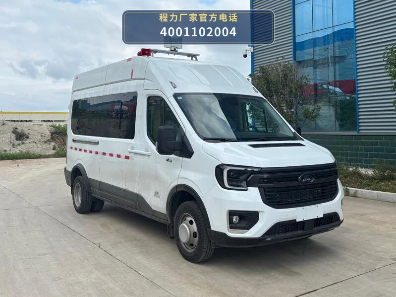 CL5040XZH6AYS型江铃福特指挥车整车图