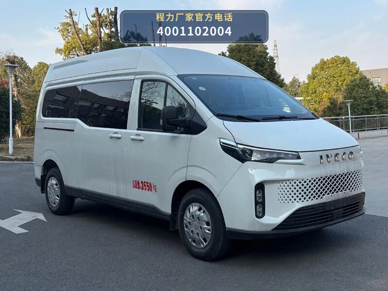 CL5042XYB6BYS型程力牌运兵车整车图