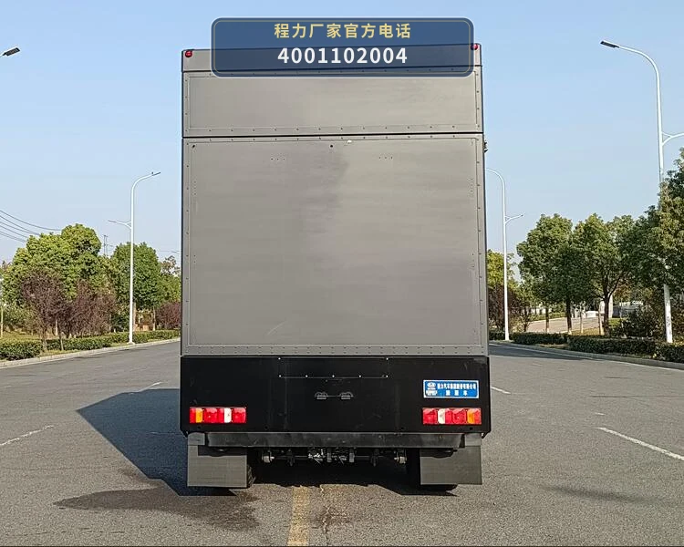 CL5100XLJ6ASX型重汽豪沃旅居车 产品细节图