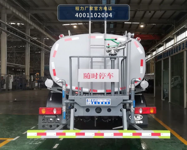 CL5120GPS6EV型东风7.7方绿化喷洒车 产品细节图