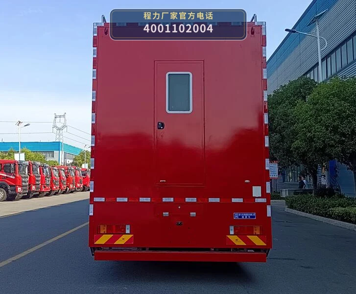 CL5162TSY6AYS型东风天锦宿营车 产品细节图