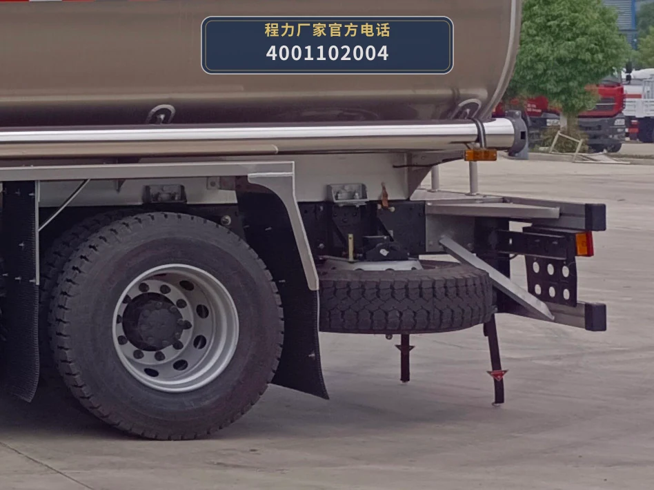 CL5261GYYL6型程力牌铝合金运油车 产品细节图