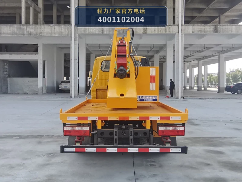 CLW5040TQXCTE型东风多利卡护栏抢修车 产品细节图