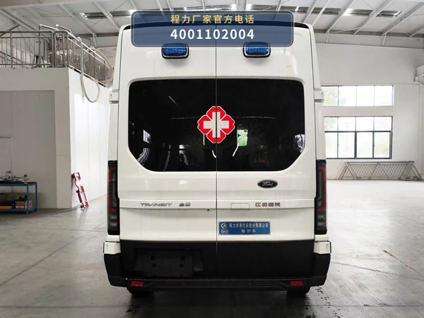 CLW5042XJHAJZ型江铃救护车 产品细节图