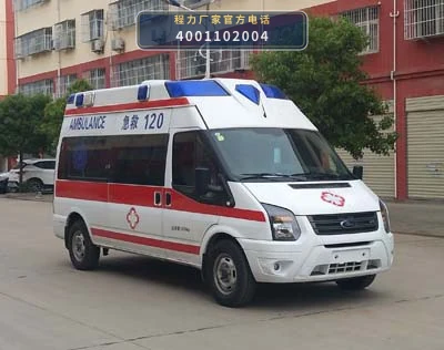 CLW5043XJHJ6型江铃福特救护车整车图