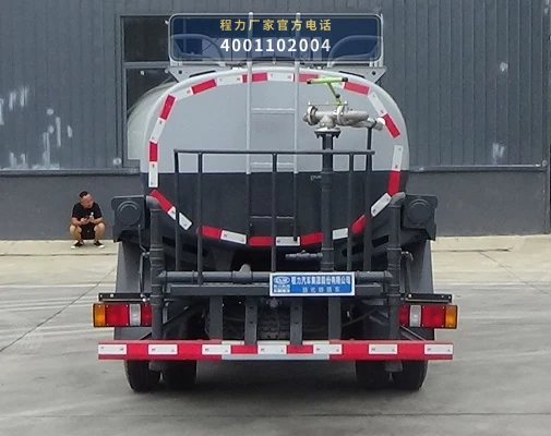 CLW5070GPS6JL型江铃4.13方绿化喷洒车 产品细节图