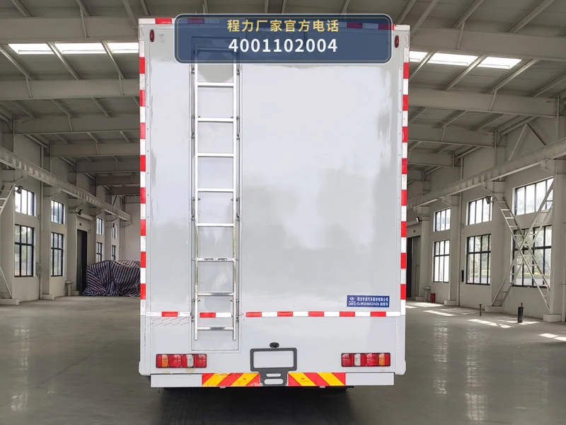 CLW5200XZHZ6型重汽豪沃指挥车 产品细节图