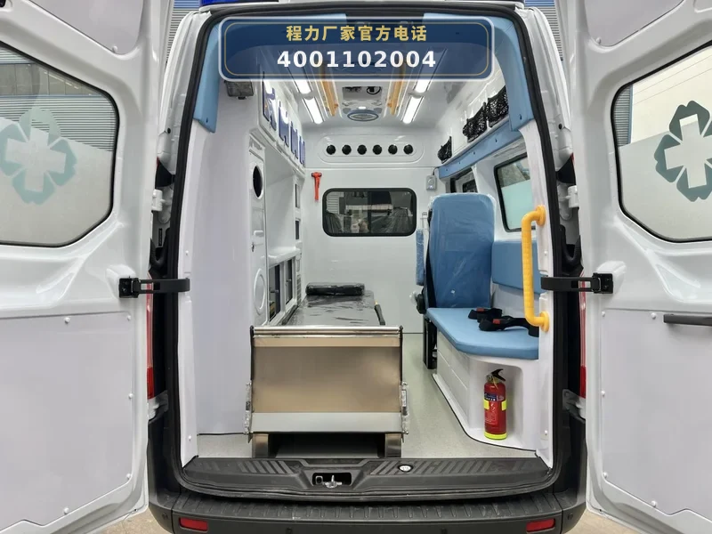 CL5032XJH6BYS型新全顺中轴中顶转运型救护车(汽油国六)