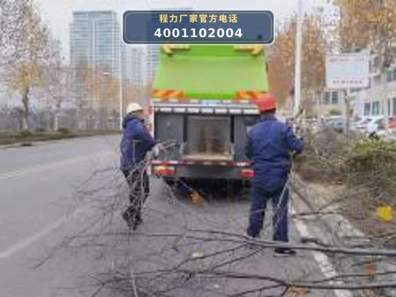 CL5140TWF6AYC型东风14方物料粉碎车