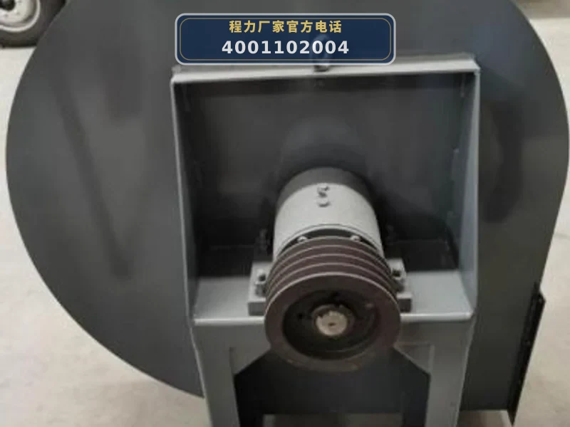 CLW5120TXC6HL型东风多利卡吸尘车