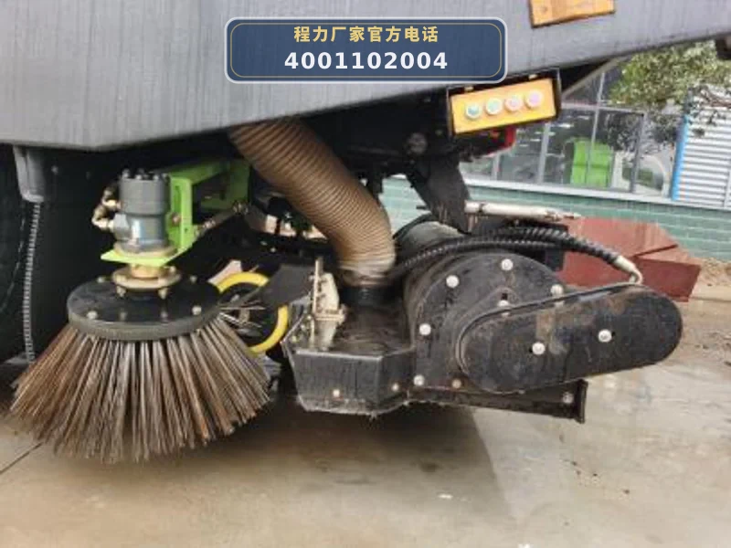 CLW5180TXC6HL型东风天锦吸尘车
