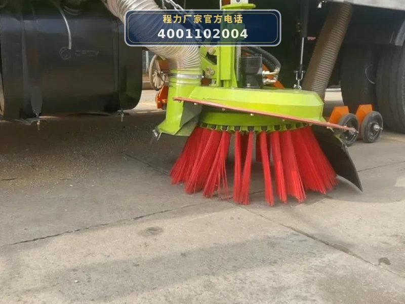 CLW5180TXCD6型东风天锦13方吸尘车