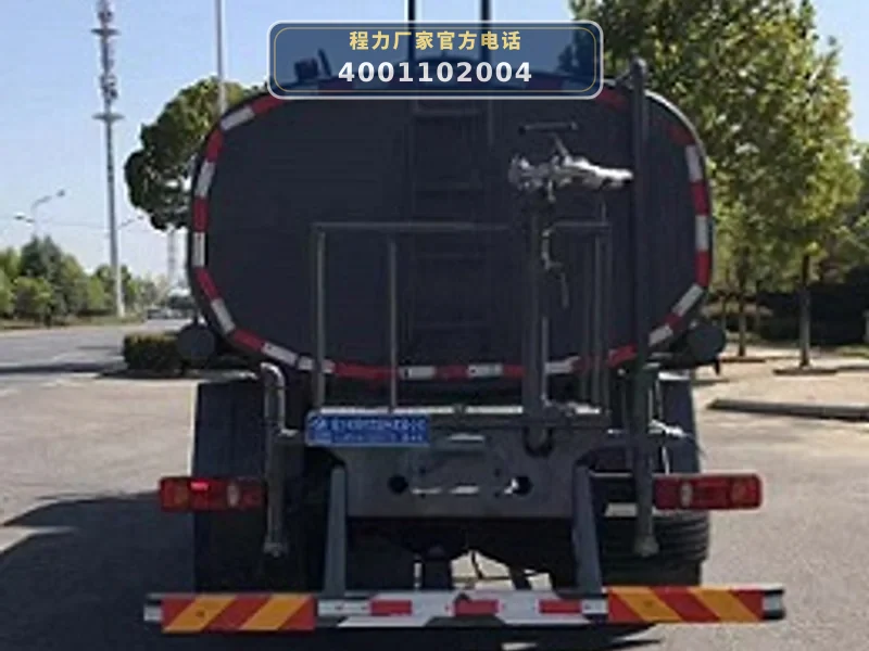 CLW5181GSSYT6型东风天锦11方洒水车