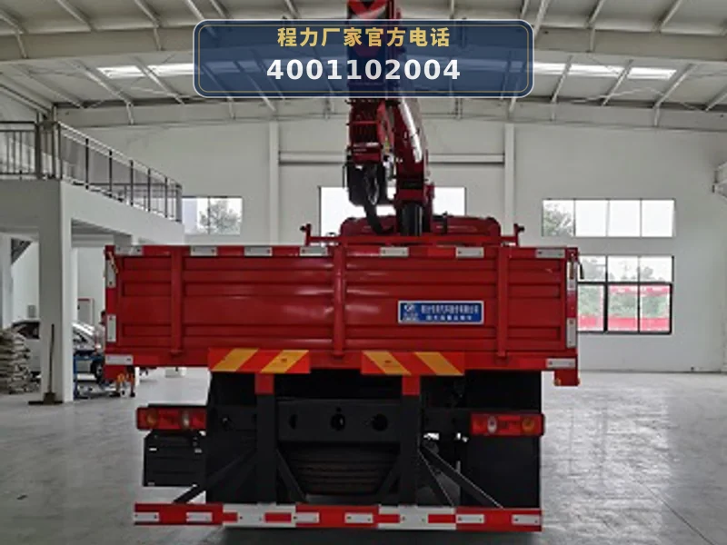 CLW5185JSQ6SZ型随车起重运输车
