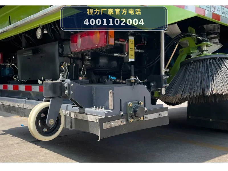 CLW5188TXCBXS型东风天锦吸尘车