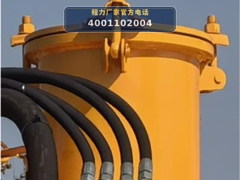 CLW5250GQW6WS型重汽豪沃7.56方清洗吸污车